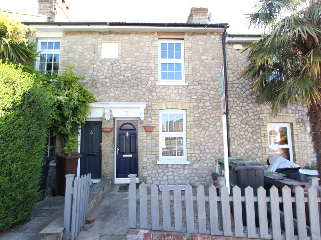 2 bed terraced house to rent in Hackney Road, Maidstone ME16 Zoopla