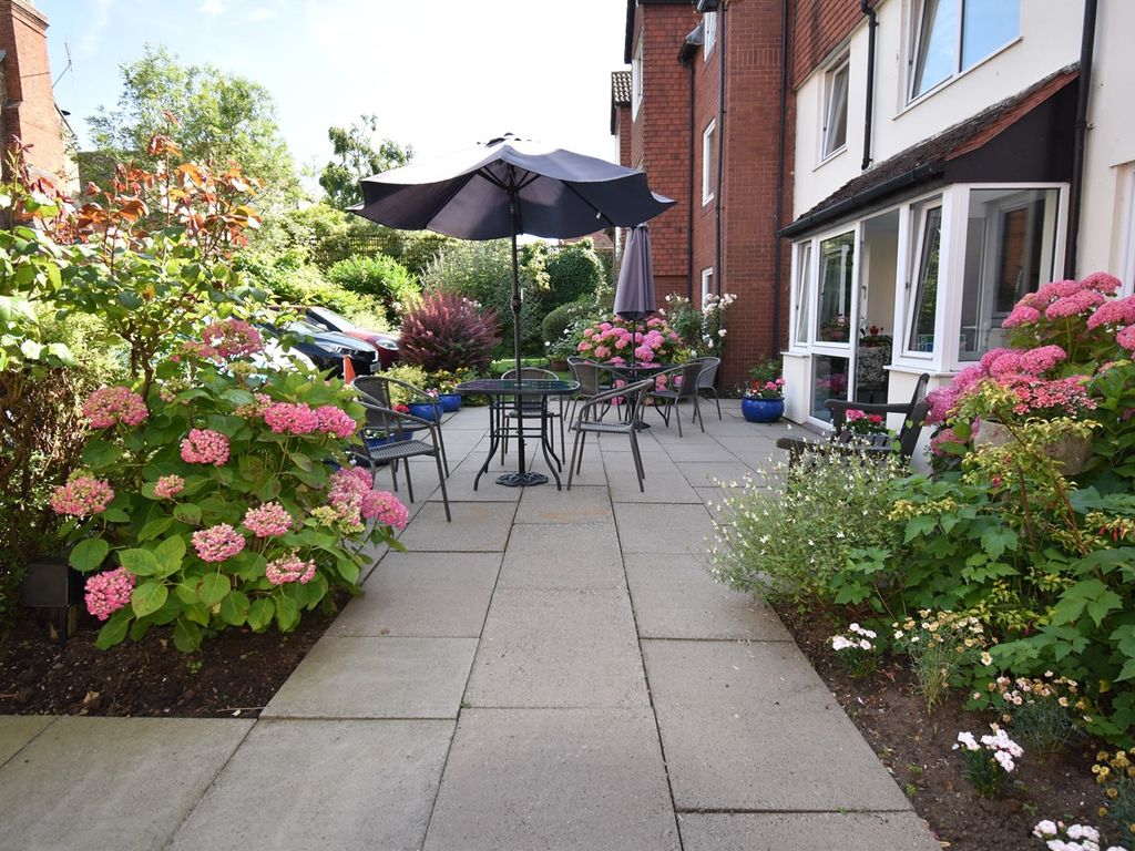 1 bed property for sale in Home Abbey House, High Street, Tewkesbury