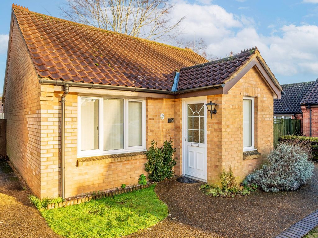 2 bed detached bungalow for sale in St. Williams Way, Norwich NR7, £