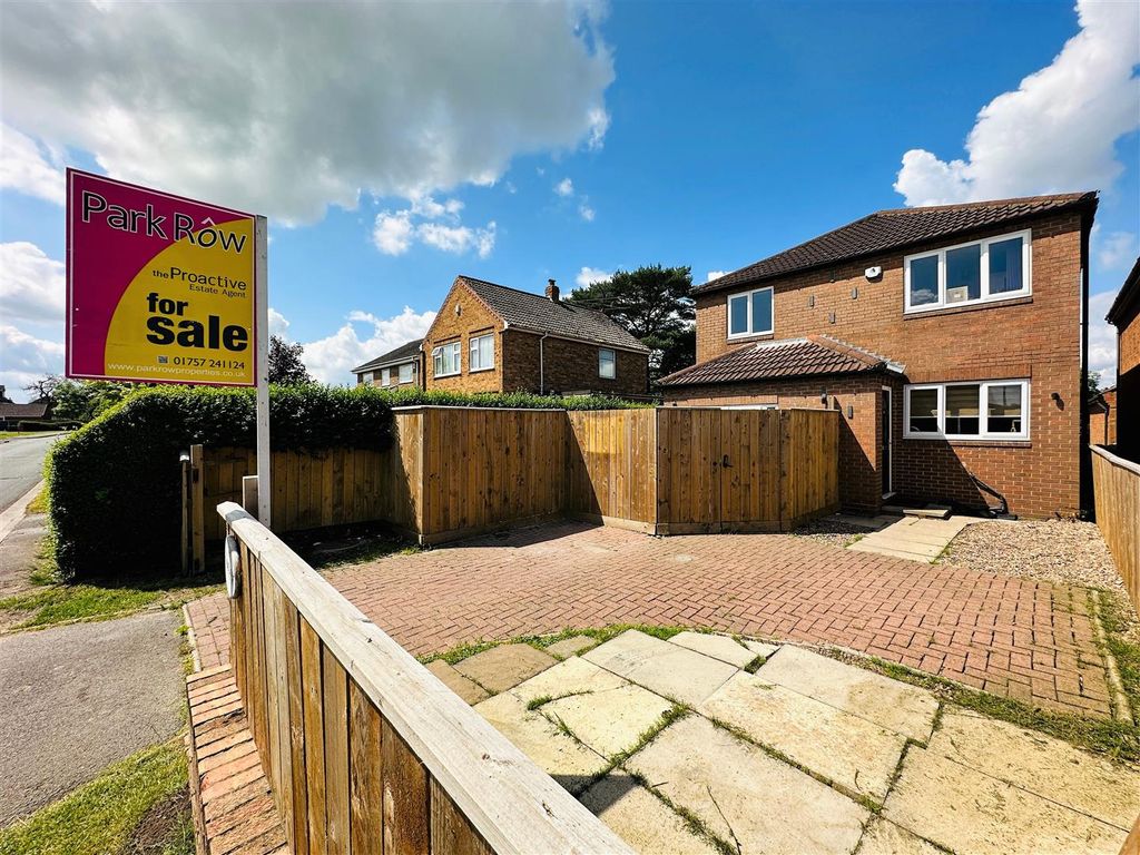 5 bed detached house for sale in Back Lane, Hemingbrough, Selby YO8