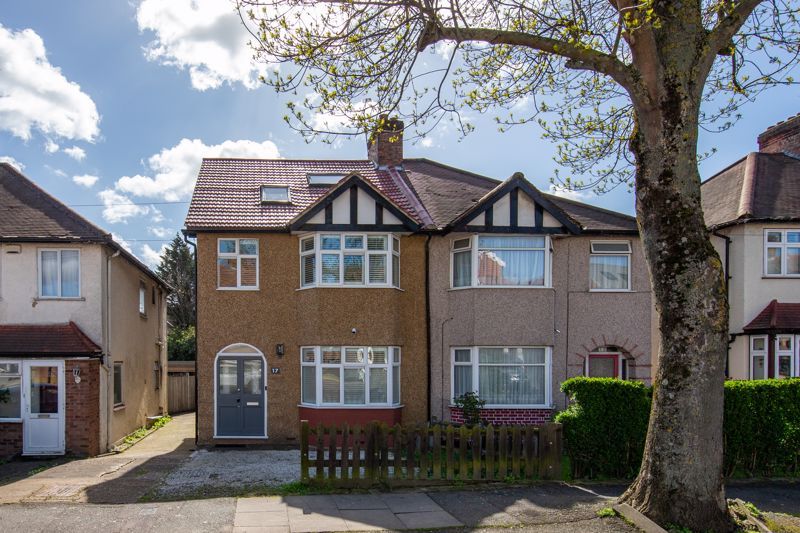 4 bed semidetached house for sale in Oakleigh Avenue, Edgware HA8 Zoopla