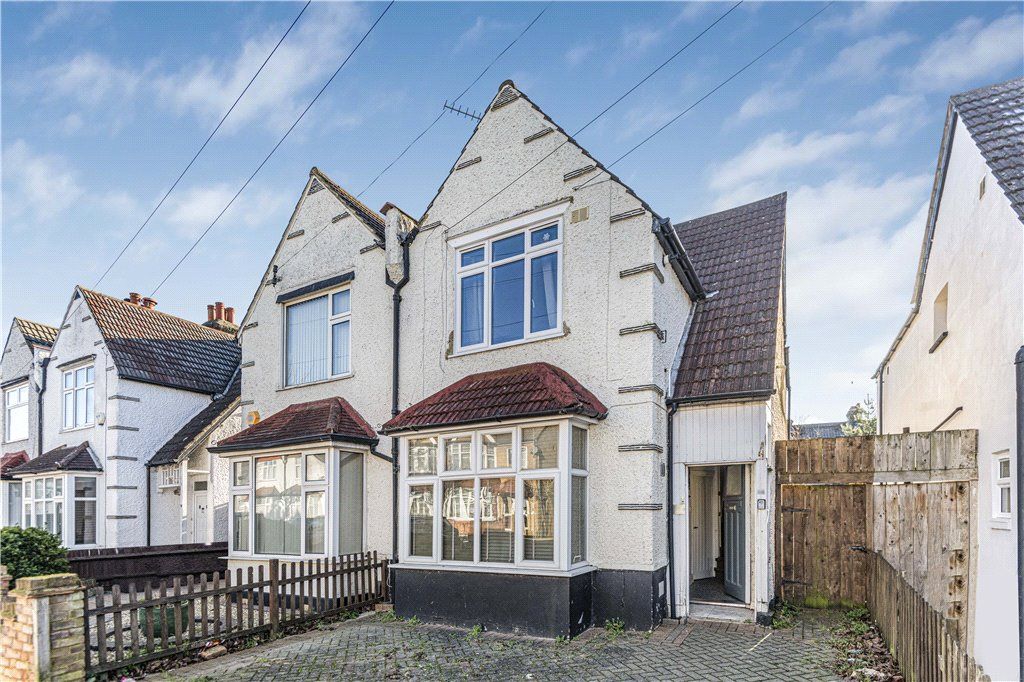 2 bed flat for sale in Meadvale Road, Croydon CR0, £280,000 Zoopla