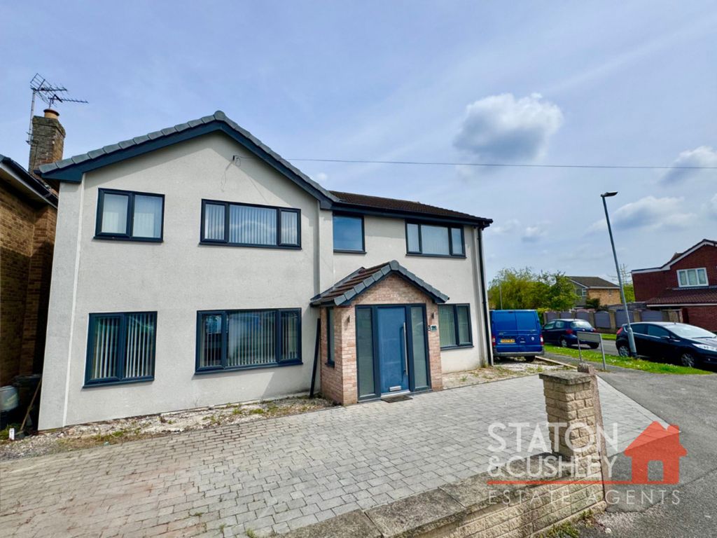 4 bed detached house for sale in Hayden Lane, Hucknall NG15, £350,000