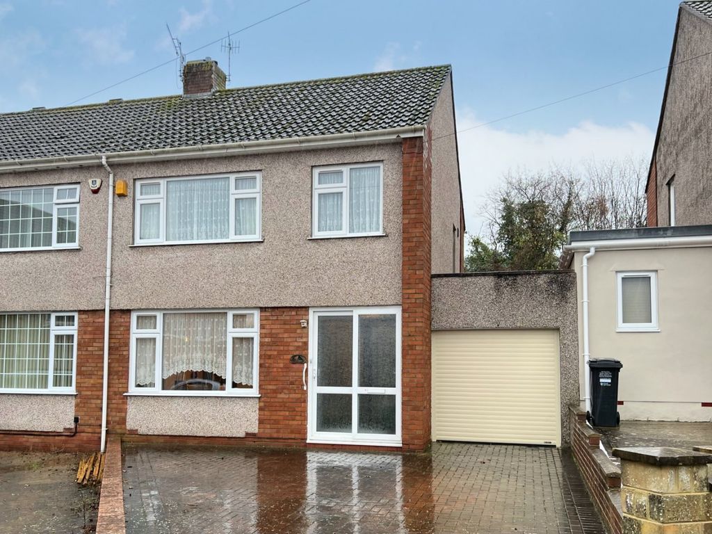 3 bed semidetached house for sale in Davin Crescent, Pill, North