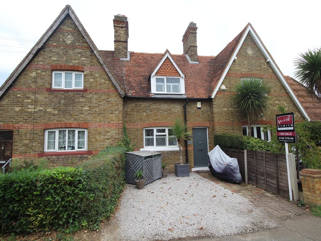 2 bed cottage for sale in Shepperton Road, StainesUponThames TW18