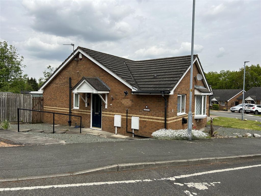 2 bed bungalow for sale in Ringwood Avenue, Hyde SK14, £146,250 Zoopla