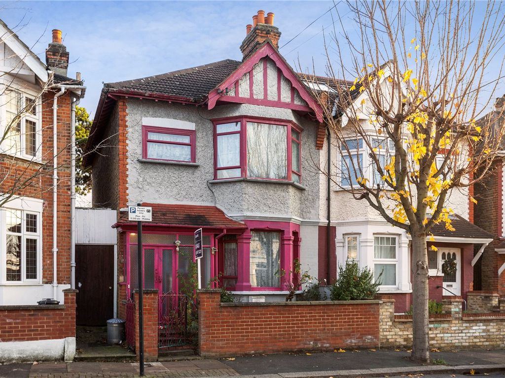 3 bed semidetached house for sale in Crowborough Road, London SW17