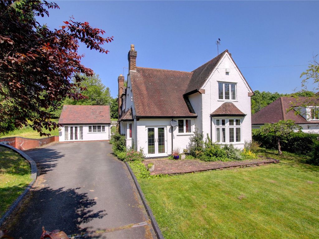 5 bed detached house for sale in Aqueduct Lane, Alvechurch, Birmingham