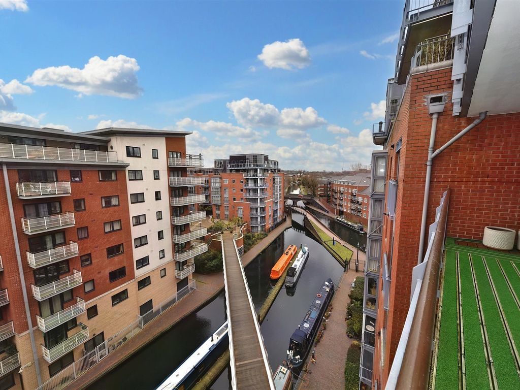 3 bed flat for sale in King Edwards Wharf, Sheepcote Street, Birmingham