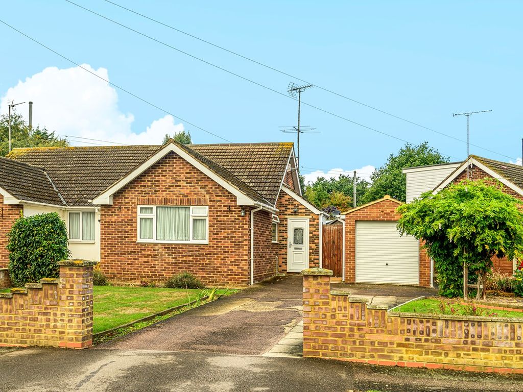 3 bed property for sale in Willow Way, Flitwick MK45 Zoopla