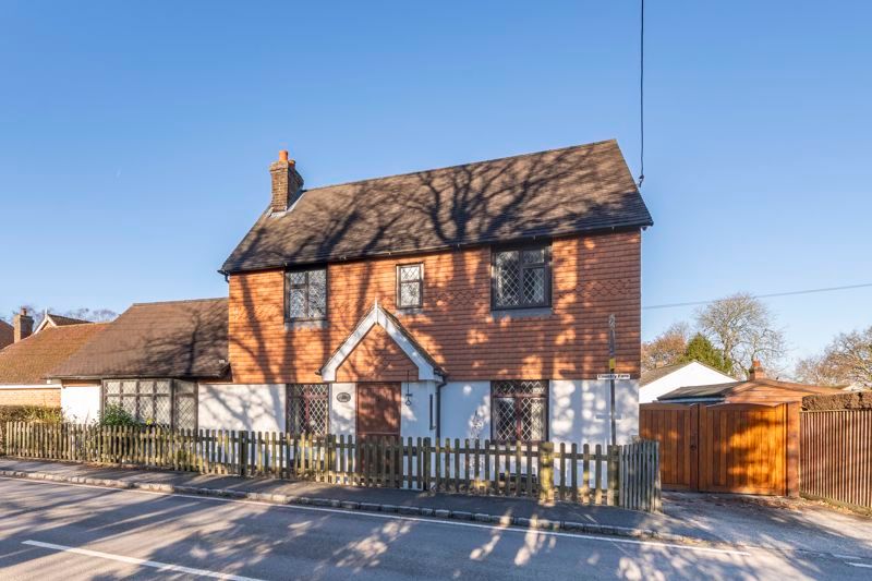 4 bed detached house for sale in High Street, Blackboys, Uckfield TN22
