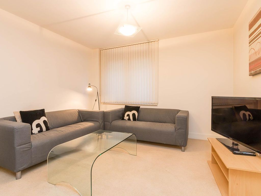 2 bed flat to rent in Postbox, Upper Marshall Street B1, £1,150 pcm