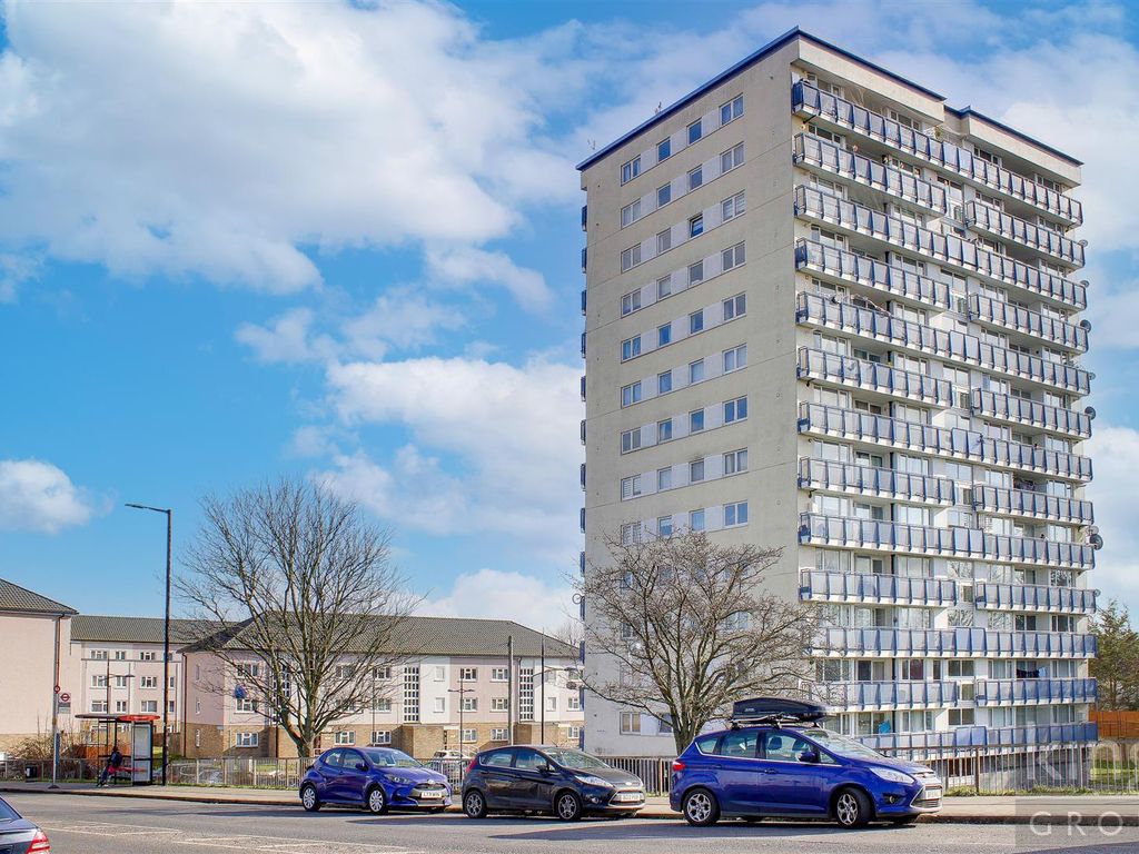 3 bed flat for sale in Sherborne Avenue, Enfield EN3 Zoopla