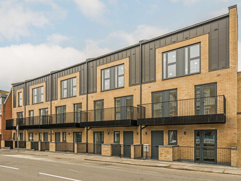 New home, 2 bed flat for sale in Coombe Road, Norbiton, Kingston Upon