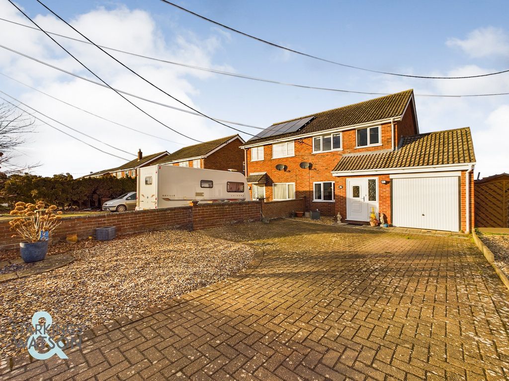 3 bed semidetached house for sale in Rectory Road, Dickleburgh, Diss