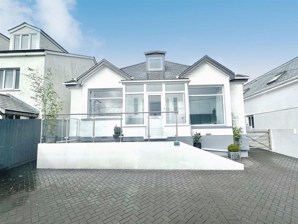 2 bed detached bungalow for sale in Courtney Road, St. Austell PL25, £