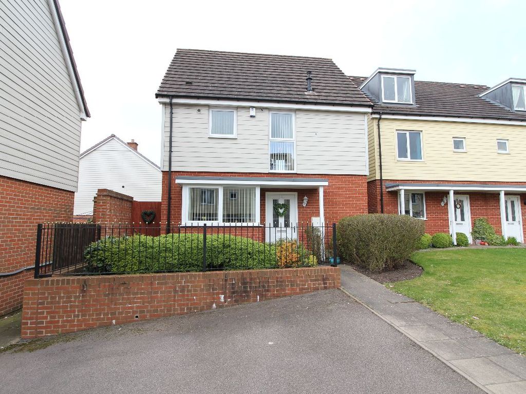 2 bed detached house for sale in Elizabeth Road, Cannock WS11 Zoopla