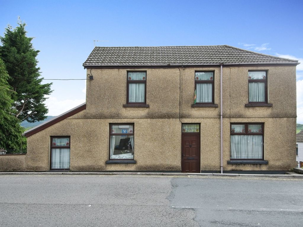 3 bed end terrace house for sale in Llwydarth Road, Cwmfelin, Maesteg
