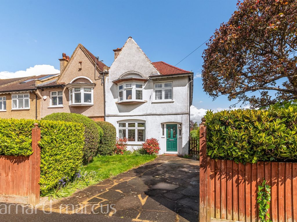 3 bed semidetached house for sale in Milton Road, Wallington SM6, £