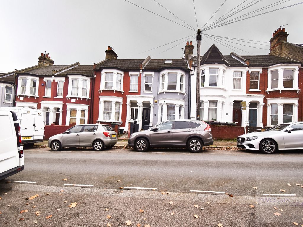 3 bed end terrace house for sale in Beresford Road, London N8 Zoopla
