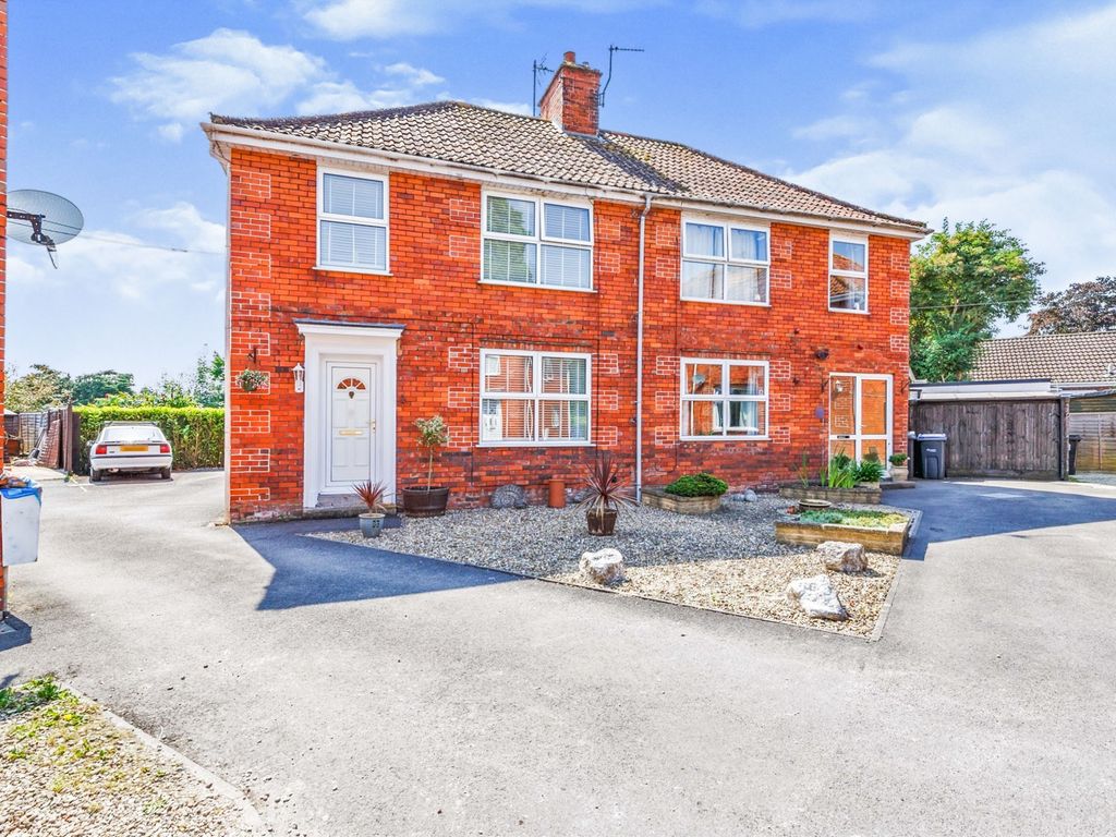 3 bed semidetached house for sale in Wynsome Street, Southwick