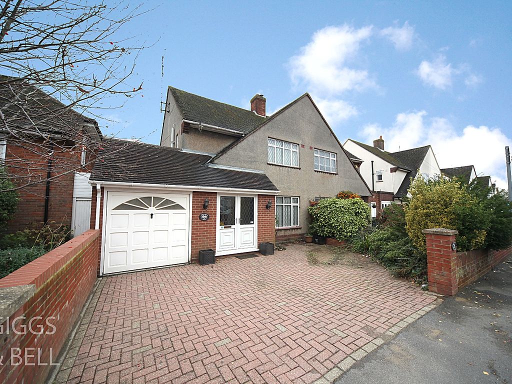 Bushmead Road Luton Bedfordshire LU2  