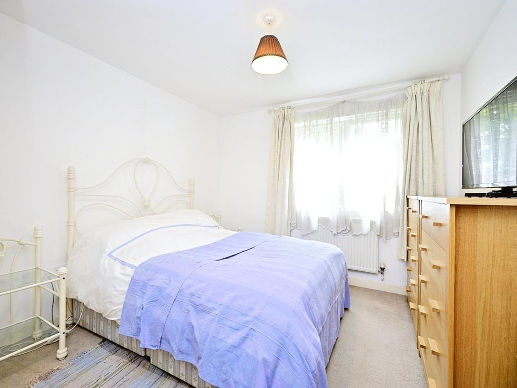 Hawker Place, Walthamstow, London E17  