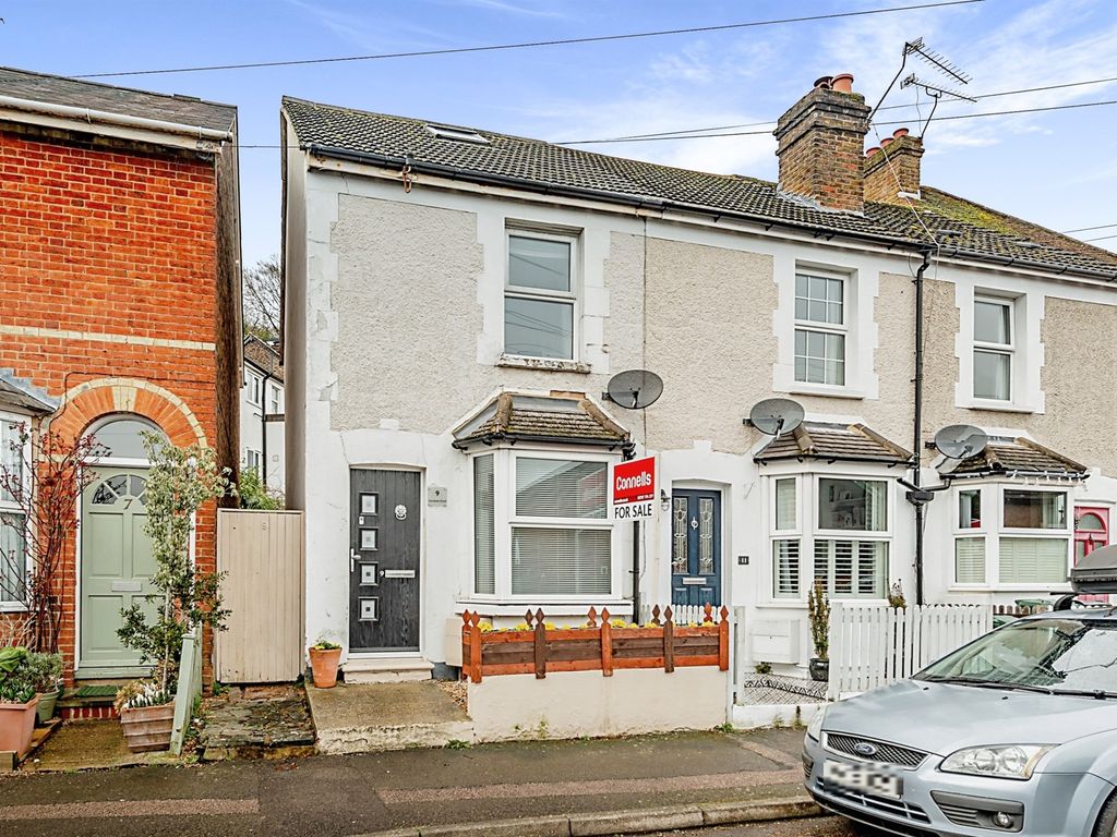 2 bed end terrace house for sale in Garibaldi Road, Redhill RH1 Zoopla