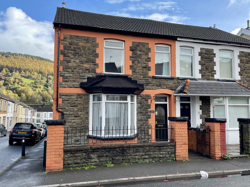 3 bed semidetached house for sale in Aberfan Road, Aberfan, Merthyr