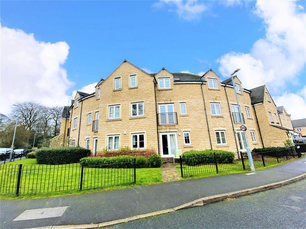 2 bed flat for sale in Juniper Court, Northowram, Halifax HX3 Zoopla