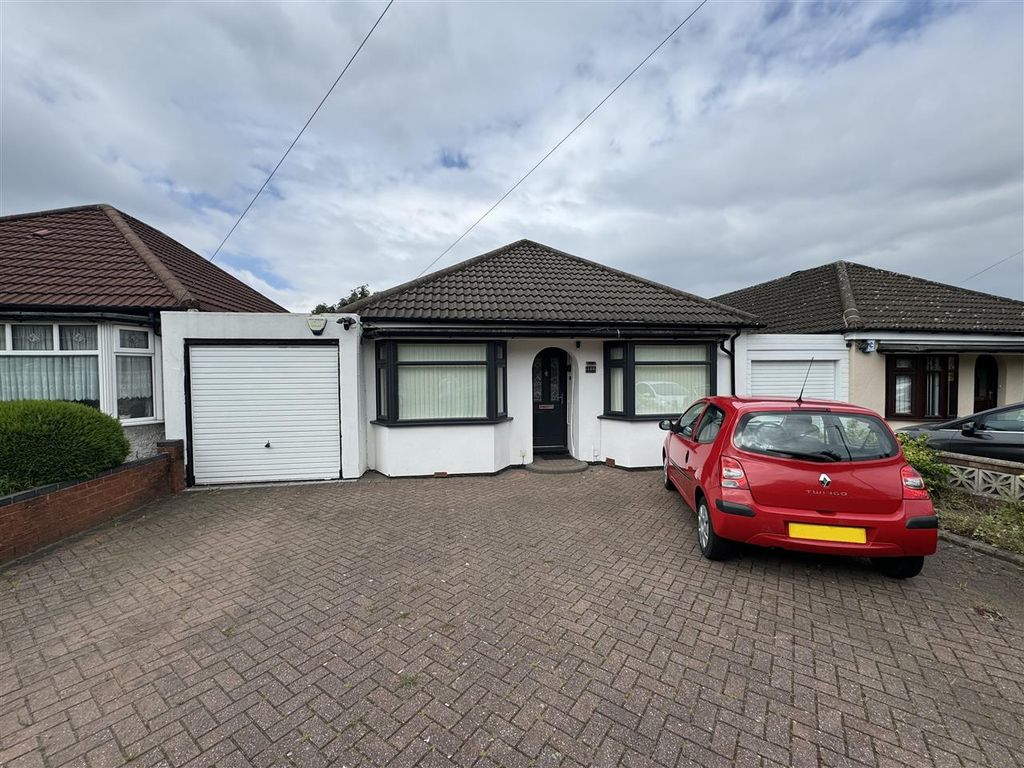 3 bed detached bungalow for sale in Common Lane, Sheldon, Birmingham