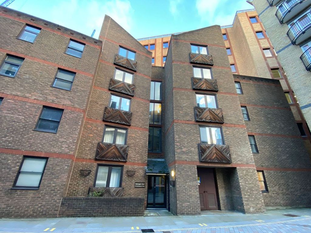 1 bed flat for sale in Flat 1 Aldersgate Court, 30 Bartholomew Close