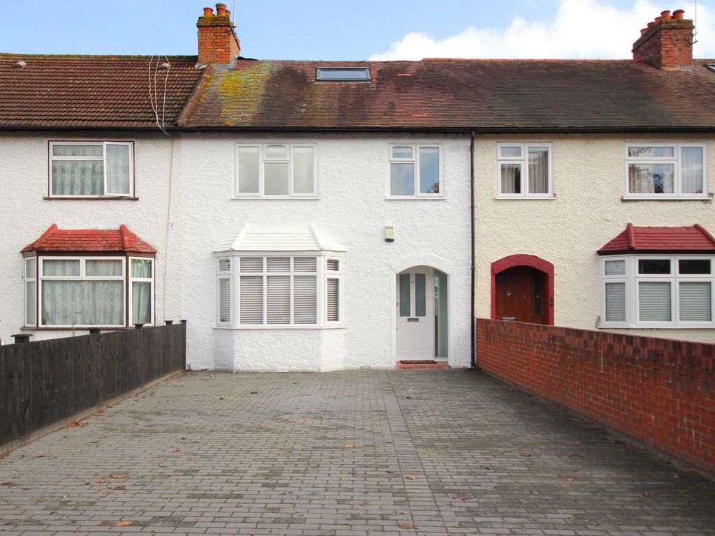 4 bed property for sale in Costons Lane, Greenford UB6, £675,000 Zoopla