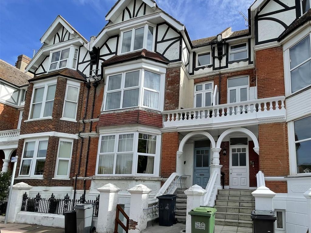 2 bed flat for sale in Park Road, BexhillOnSea TN39 Zoopla