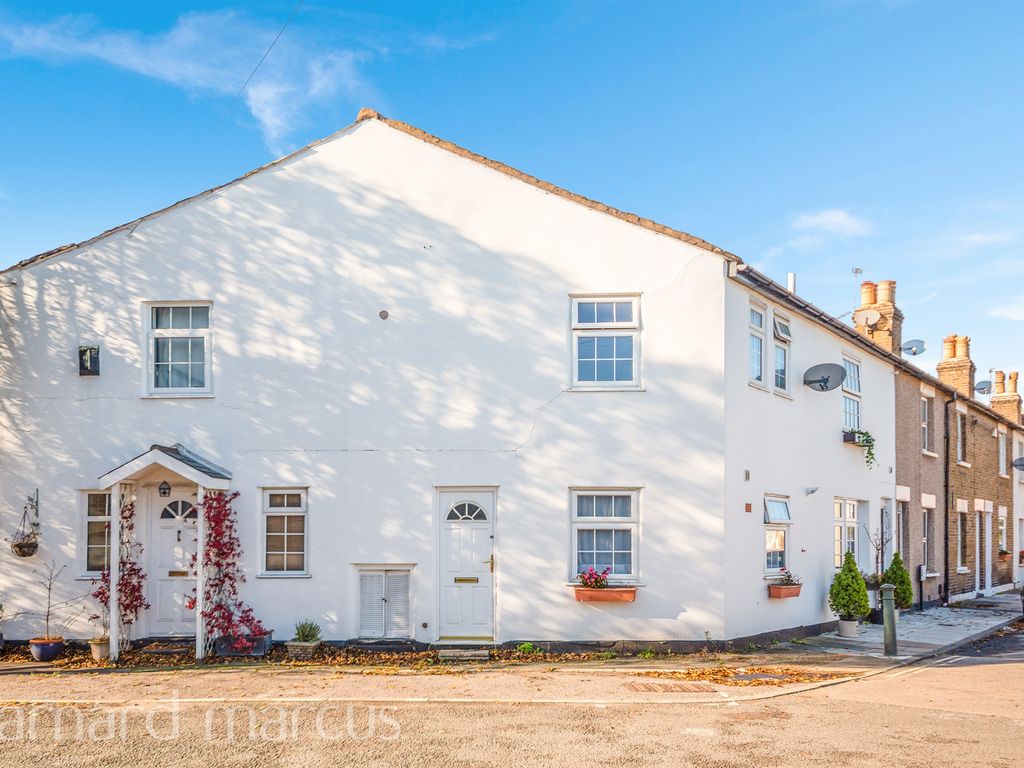 2 bed terraced house for sale in Trinity Road, Richmond TW9 Zoopla