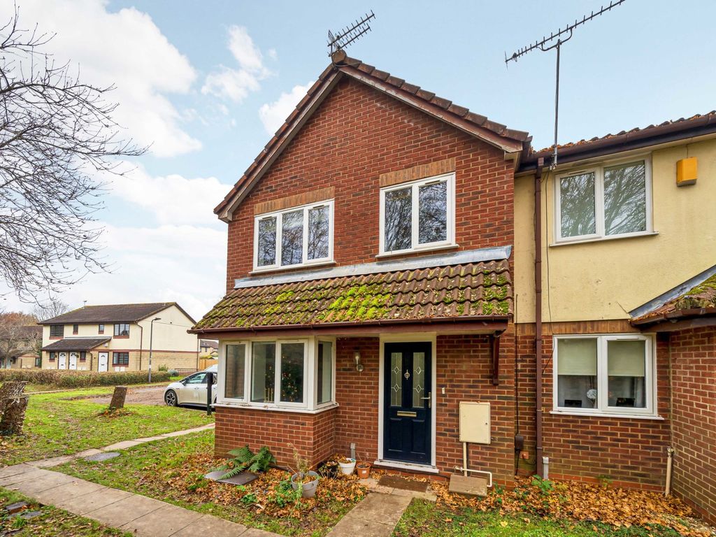 3 bed end terrace house for sale in The Worthys, Bradley Stoke, Bristol