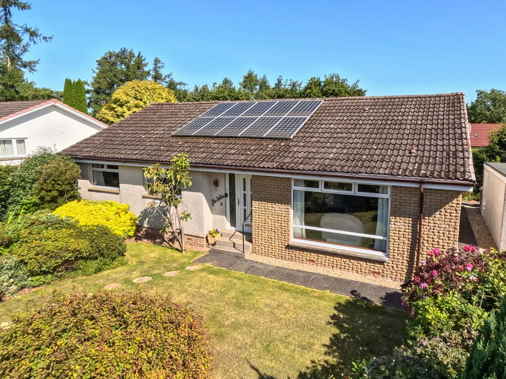 3 bed detached bungalow for sale in Old Vinery, Kippen, Stirling FK8, £