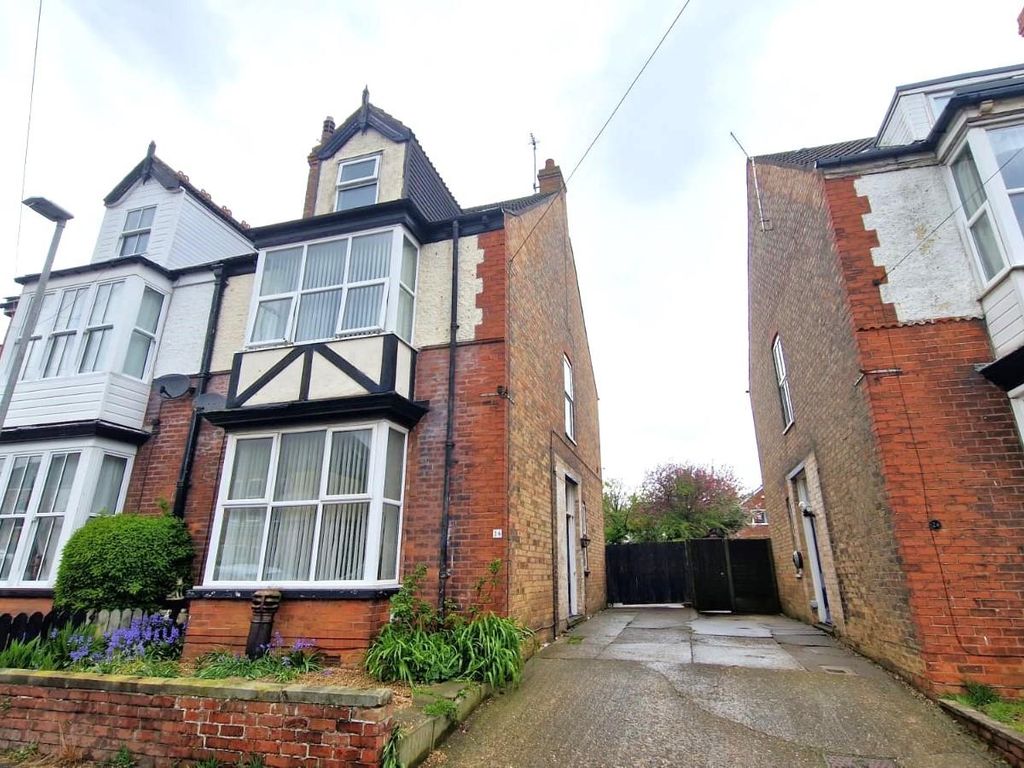 5 bed property for sale in Clifford Street, Hornsea HU18 Zoopla