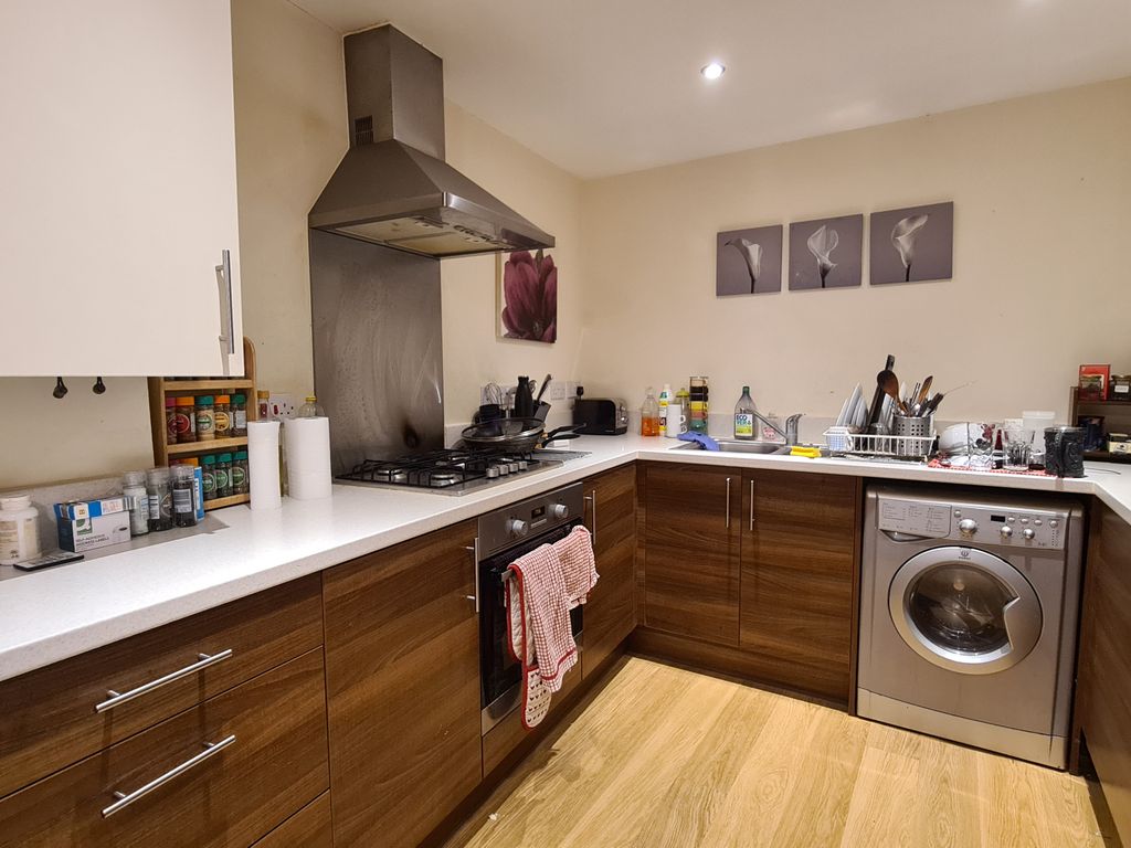 1 bed property to rent in Bond Central, Canal Walk, Southampton SO14