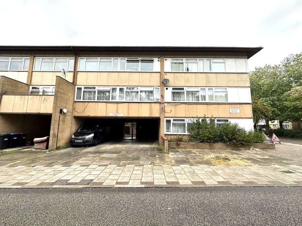 2 bed flat for sale in Gurnards Avenue, Fishermead, Milton Keynes MK6