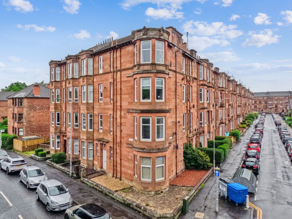 1 bed flat for sale in Garry Street, Cathcart, Glasgow G44, £109,000