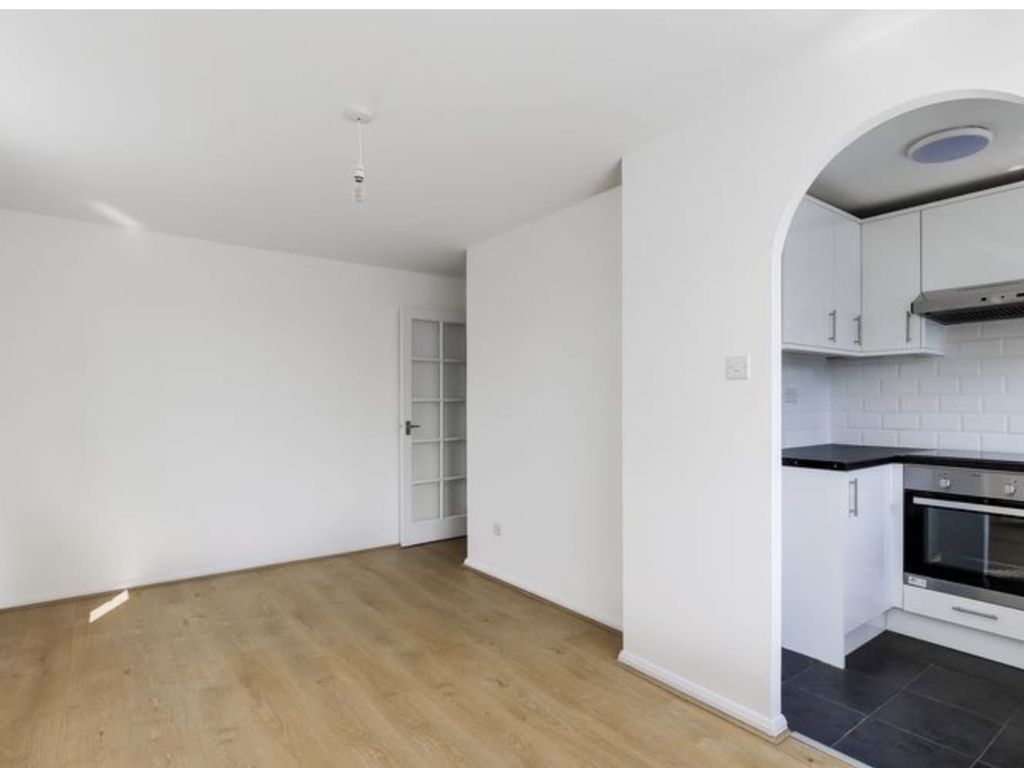 1 bed flat for sale in Cherry Blossom Close, Palmers Green N13 Zoopla