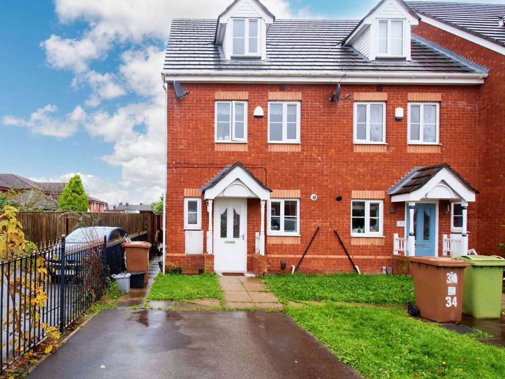 3 bed town house for sale in Gardens, St. Helens WA9, £175,000