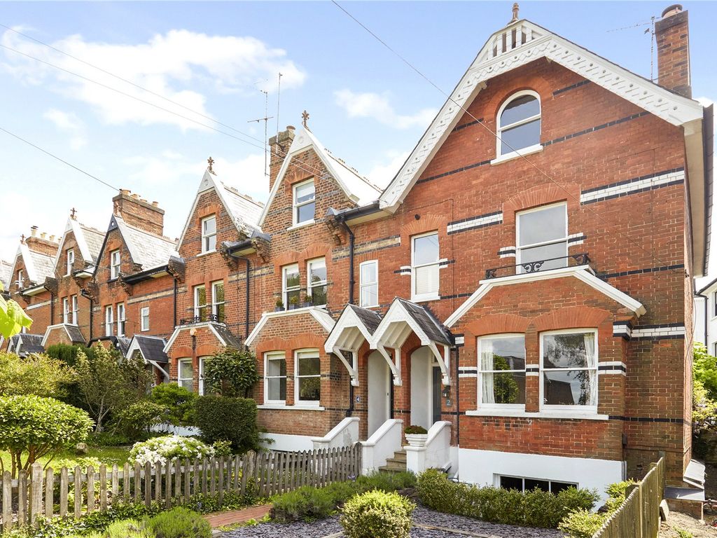 4 bed end terrace house for sale in Berkeley Road, Tunbridge Wells TN1