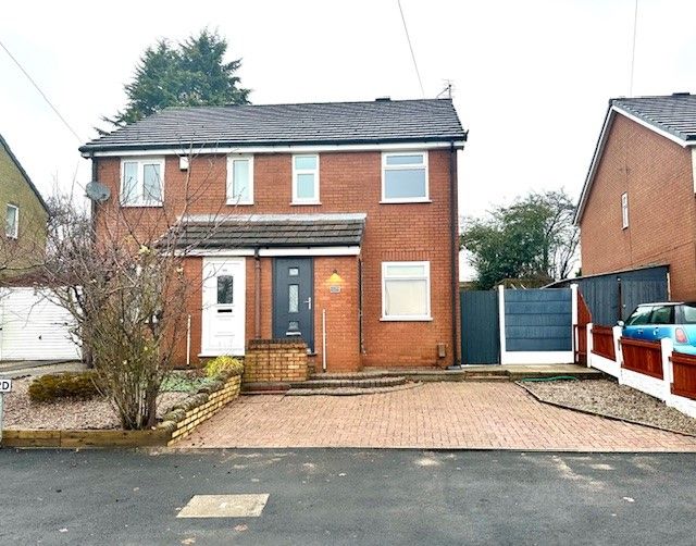 2 bed semidetached house to rent in Everest Road, Atherton, Greater