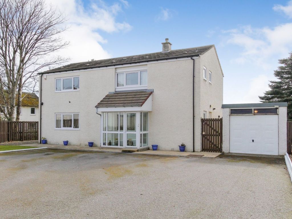 4 bed detached house for sale in Pinegrove, Elgin IV30 Zoopla
