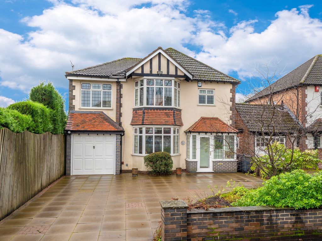 4 bed detached house for sale in Boden Road, Hall Green, Birmingham B28