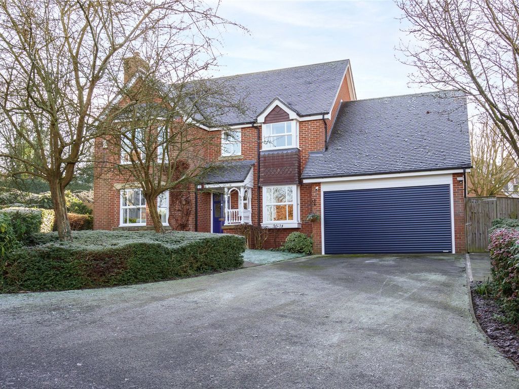 4 bed detached house for sale in Tetsworth, Thame, Oxfordshire OX9 Zoopla