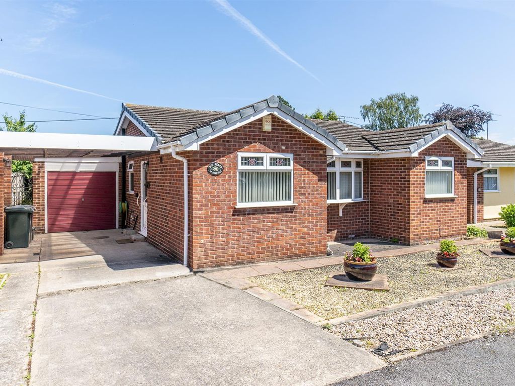 2 bed detached house for sale in Broadfields, Calverton, Nottingham