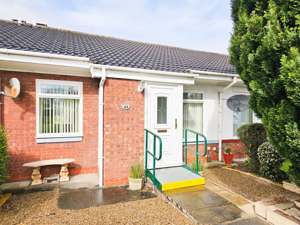 2 bed bungalow for sale in Marina View, Hebburn NE31 Zoopla